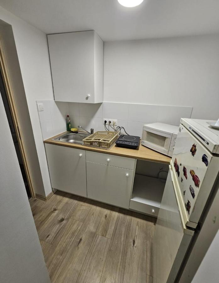 7dab Rotten 4b2 Contactless Self Check-in Apartamento Budapeste